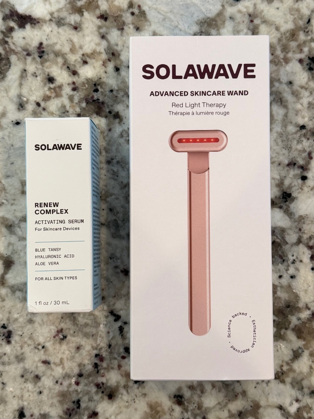 Solawave Red Light Therapy Wand with Renew Complex Serum